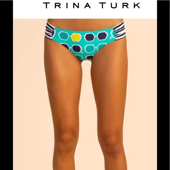 NWT Trina Turk reversible swimsuit. Size 8. Resort wear Swim and Spa collection - Picture 2 of 10